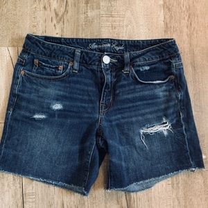 American Eagle jeans distressed midi shorts size 2